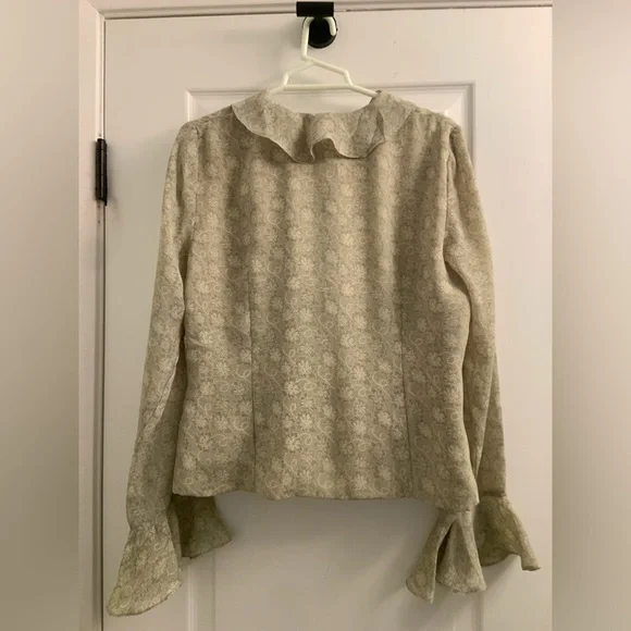 Floral Ruffle pistachio Color Blouse - Picture 6 of 7